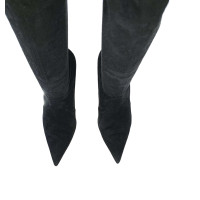 Casadei Stiefel aus Wildleder in Schwarz