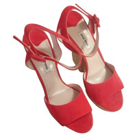 Miu Miu Sandalen aus Leder in Rot