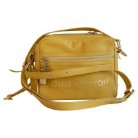Louis Vuitton Umhängetasche aus Leder in Gelb