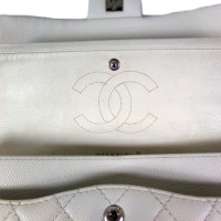 Chanel 2.55 aus Leder in Weiß