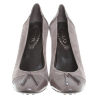 Tod's Pumps/Peeptoes Suede in Taupe