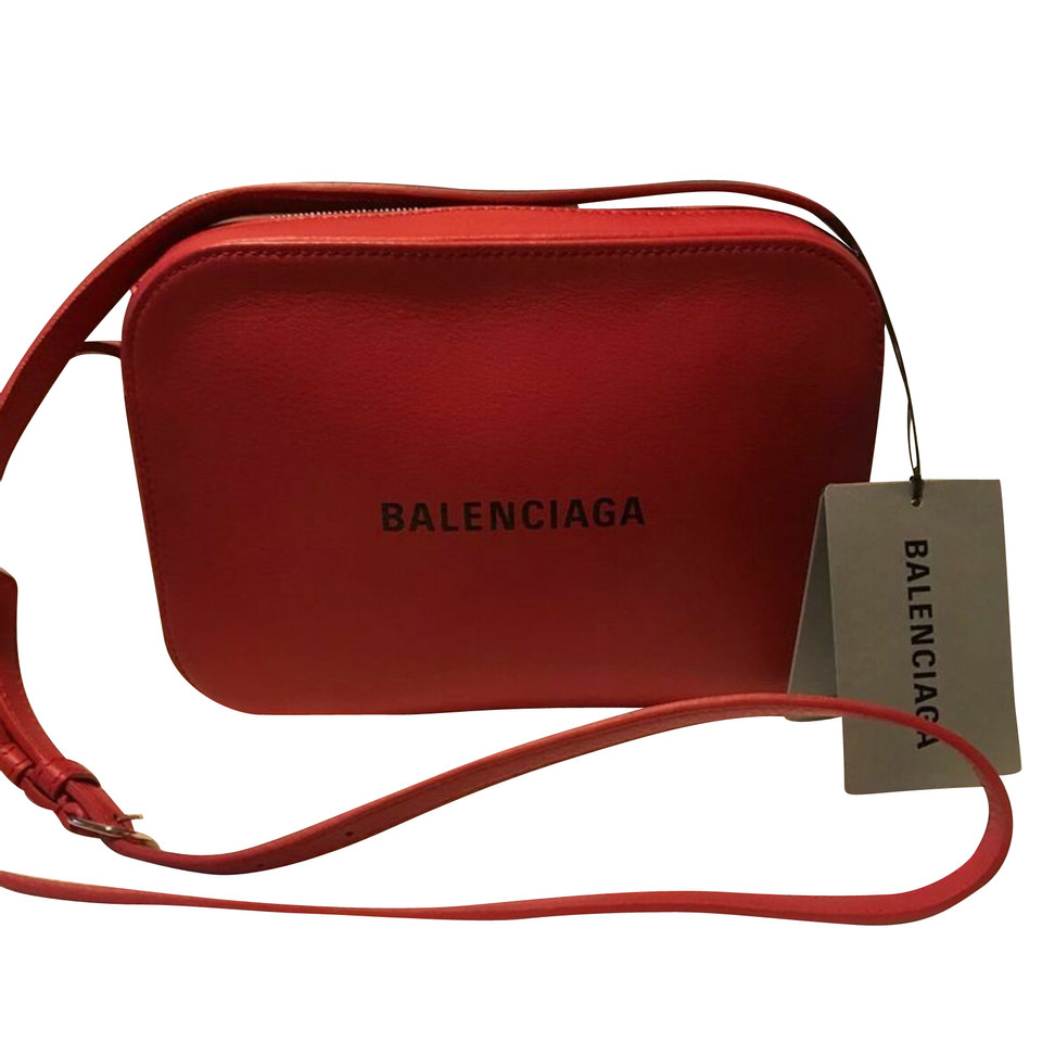 Balenciaga Shoulder bag Leather in Red