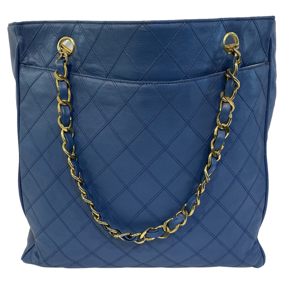 Chanel Shopper aus Leder in Blau