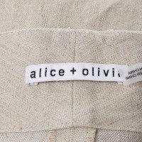 Alice + Olivia Short en beige / or