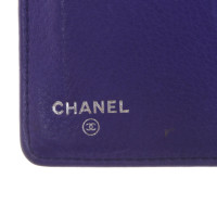 Chanel Täschchen/Portemonnaie aus Leder in Violett