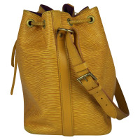 Louis Vuitton Noé Grand Leather in Yellow