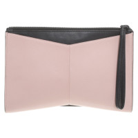 Narciso Rodriguez clutch in roze