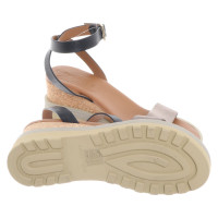 See By Chloé Wedges in taupe / black