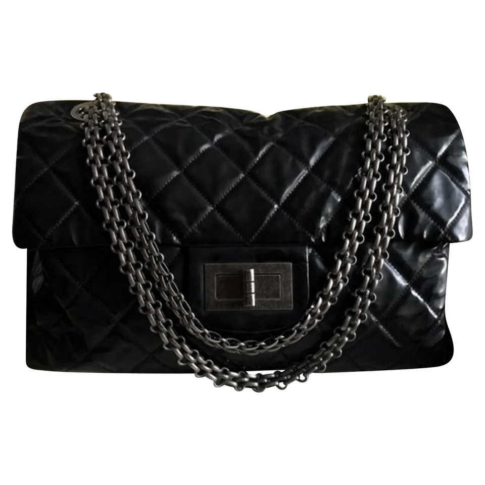 Chanel Flap Bag Patent leather in Black