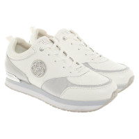 Guess Trainers in Cream