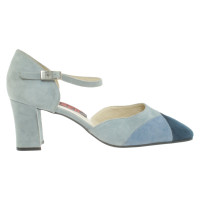Closed Pumps/Peeptoes Leather in Blue