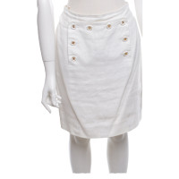 Chanel Blazer coloré avec jupe blanche