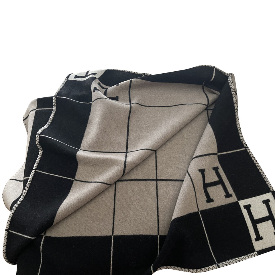 Hermès Avelon Decke Wool in Black