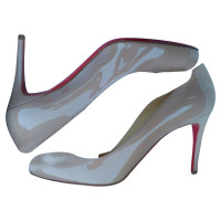 Christian Louboutin Pumps aus Lackleder