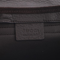 Gucci Kleine Handtasche aus Veloursleder