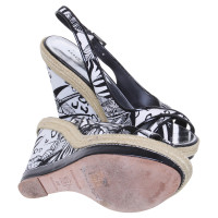 Karen Millen Wedge sandals with flower pattern