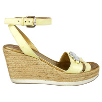 Prada Sandals Patent leather in Yellow