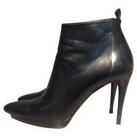 Balenciaga Ankle boots Leather in Black