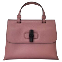 Gucci Bamboo Daily Henkeltasche in Pelle in Color carne