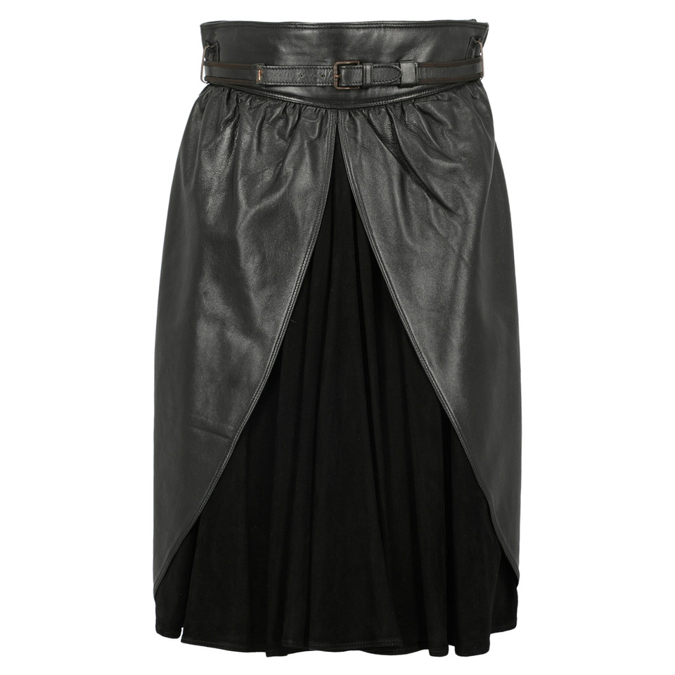 Gianni Versace Skirt Leather in Black