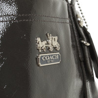 Coach Handtasche aus Lackleder in Grau