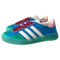 adidas X GUCCI Chaussures à lacets en Toile en Bleu