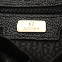 Aigner Handtasche aus Leder in Schwarz
