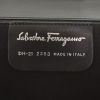 Salvatore Ferragamo clutch met strasssteentjes