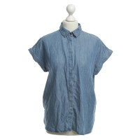 Closed Blouse in pale blue