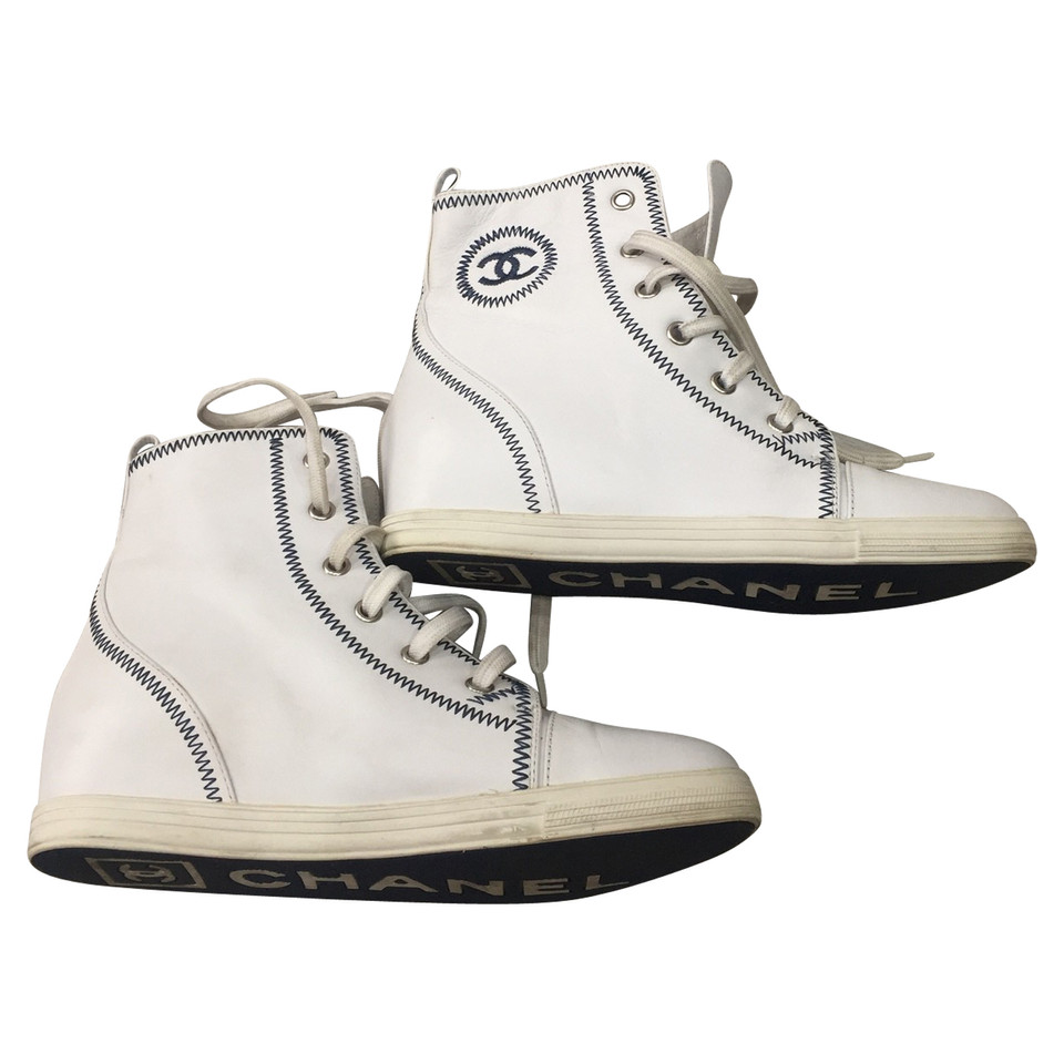 Chanel Sneakers in Weiß 