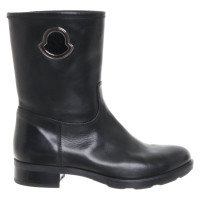 Moncler Boots in Schwarz