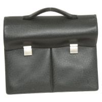 Louis Vuitton Handbag Leather in Black