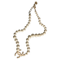 Chanel Necklace Pearls in Cream