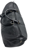Louis Vuitton Keepall aus Leder in Schwarz