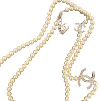 Chanel Perlenkette in Weiß