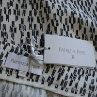 Patrizia Pepe skirt with print
