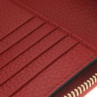 Valentino Garavani Täschchen/Portemonnaie aus Leder in Rot