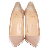 Christian Louboutin Pumps/Peeptoes aus Lackleder in Nude