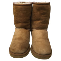 Ugg Australia Classic Short Boots in size 40