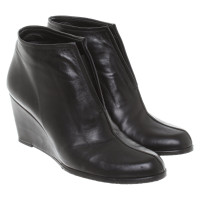 Stuart Weitzman Stiefeletten in Schwarz