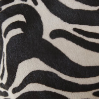 Halston Heritage Clutch mit Zebra-Print