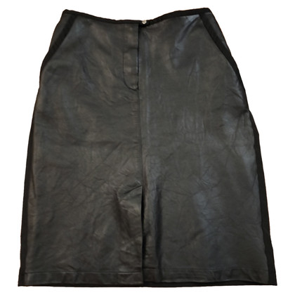 Escada Skirt Leather in Black