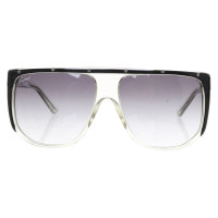 Gucci Sunglasses in monoshade shape