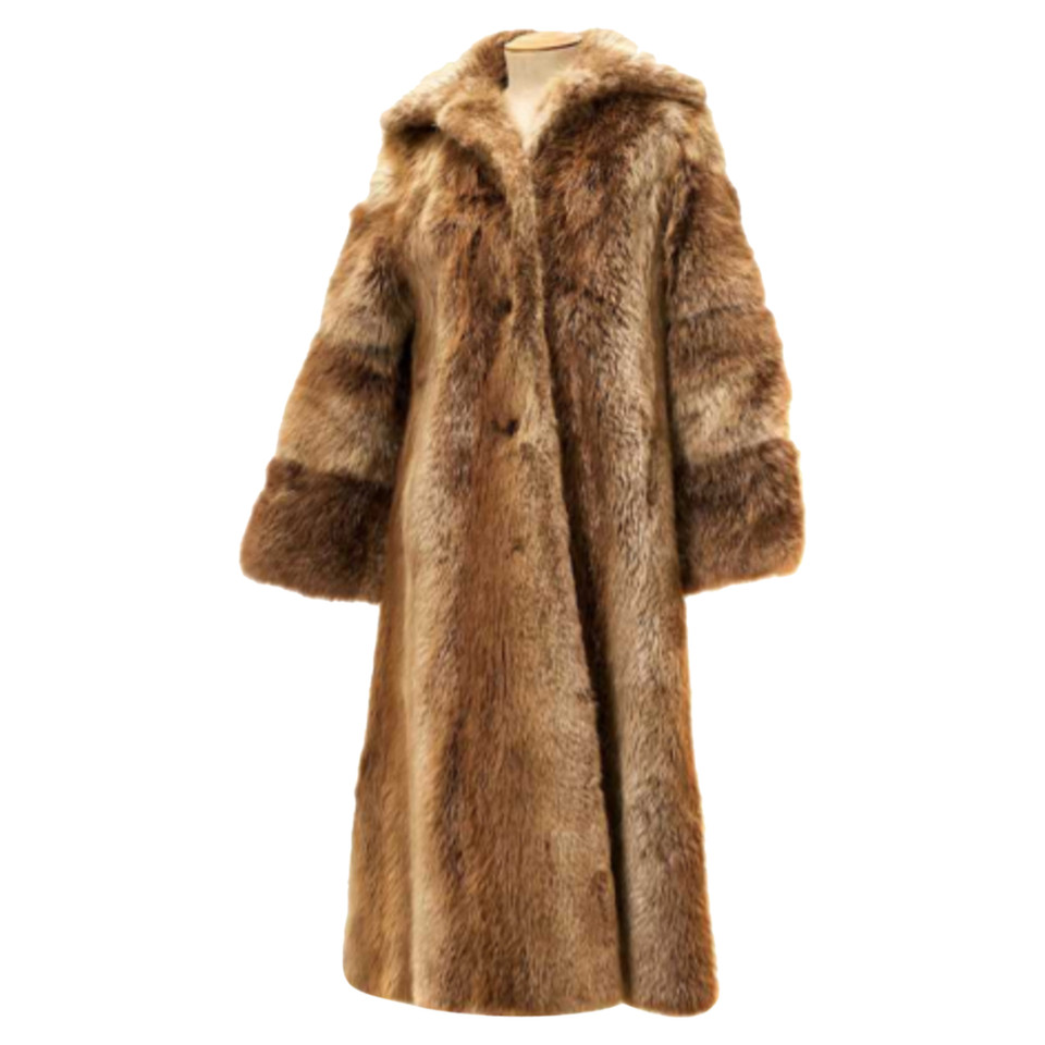 Hermès Jacket/Coat Fur in Brown