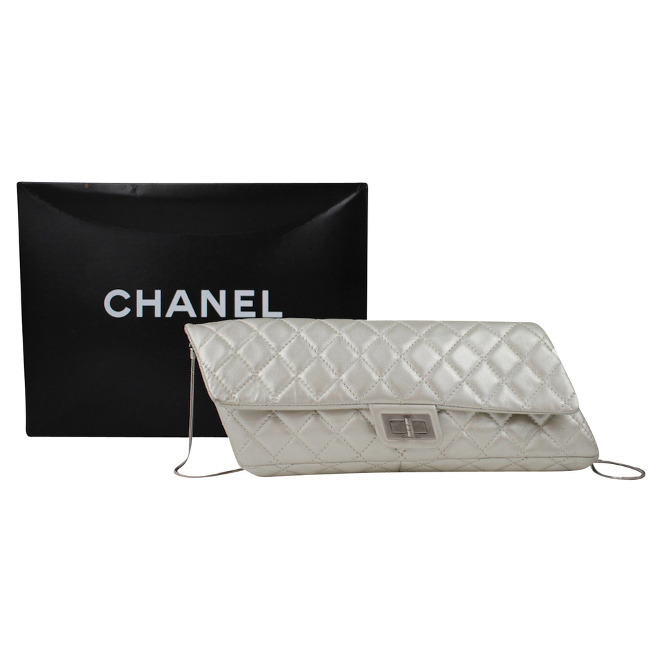 Chanel Überschlagtasche