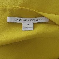 Diane Von Furstenberg Soie jaune Top