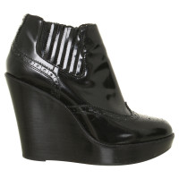 Burberry Wedges in black 