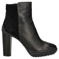 Tod's Bottines en Cuir en Noir