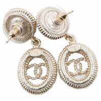 Chanel Ohrring aus Perlen in Gold