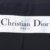 Christian Dior Suit met achtergrondmuziek gegevens